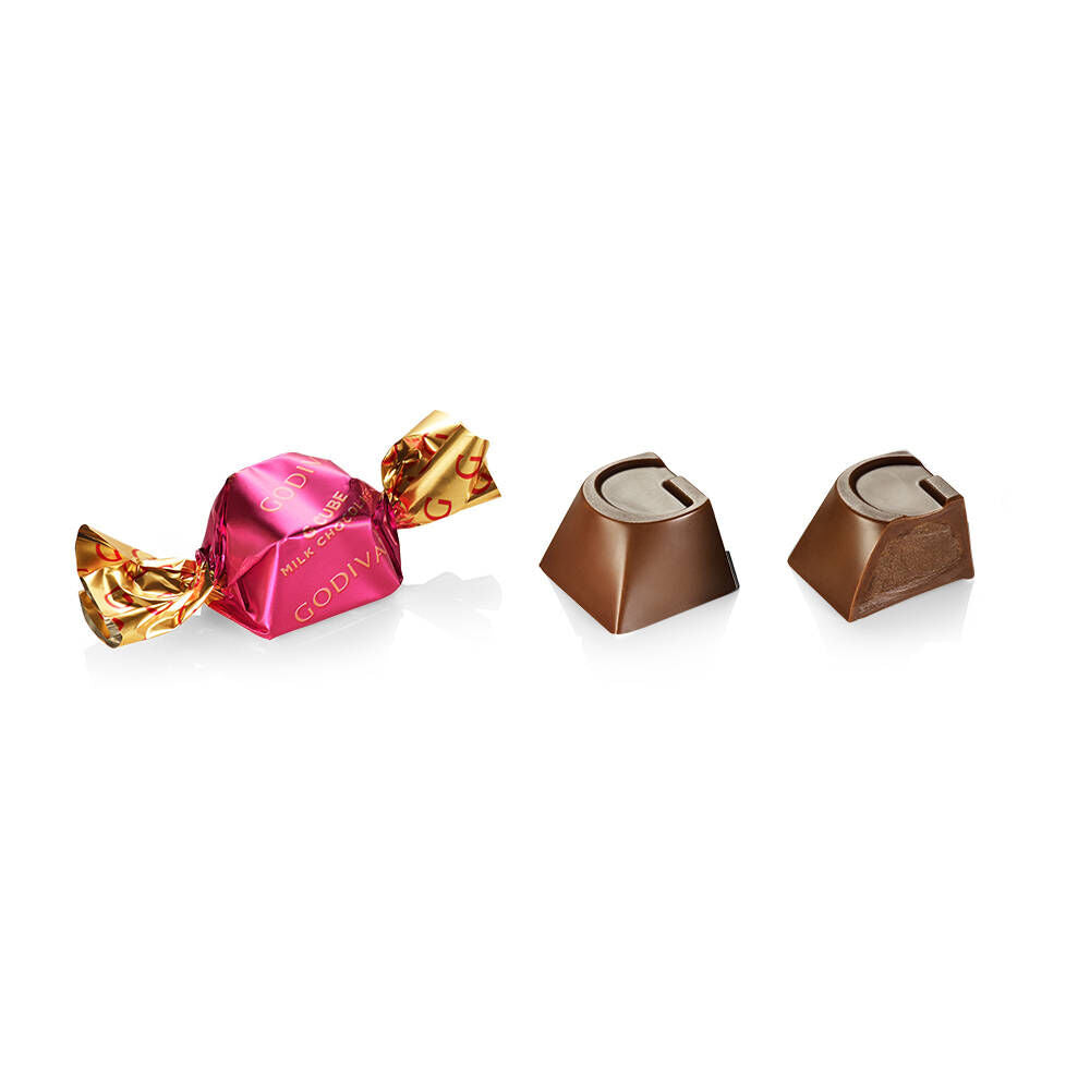 Classic Milk Chocolate G Cube Box, 22 pcs.