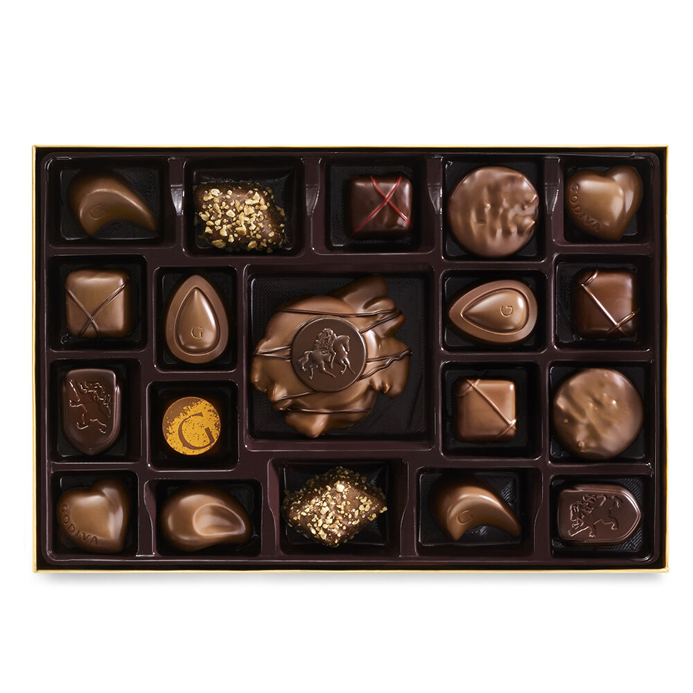 Nut and Caramel Gift Box, Gold Ribbon, 19 pc.