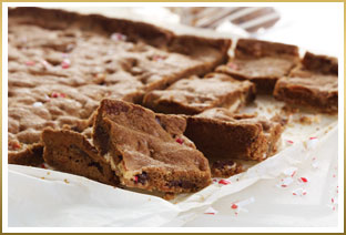 GODIVA Peppermint Bark Cookie Bar