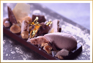 Gold & GODIVA